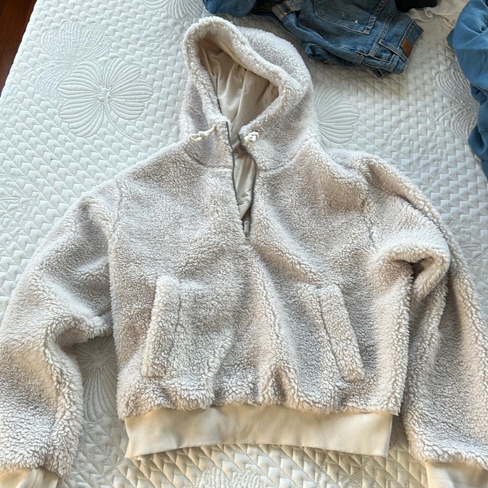 Lululemon furry scuba hoodie size M/L